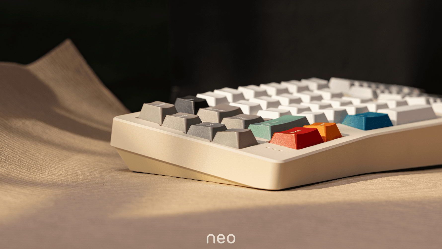 Neo Ergo - Ergonomic ANSI Mechanical Custom Keyboard Kit